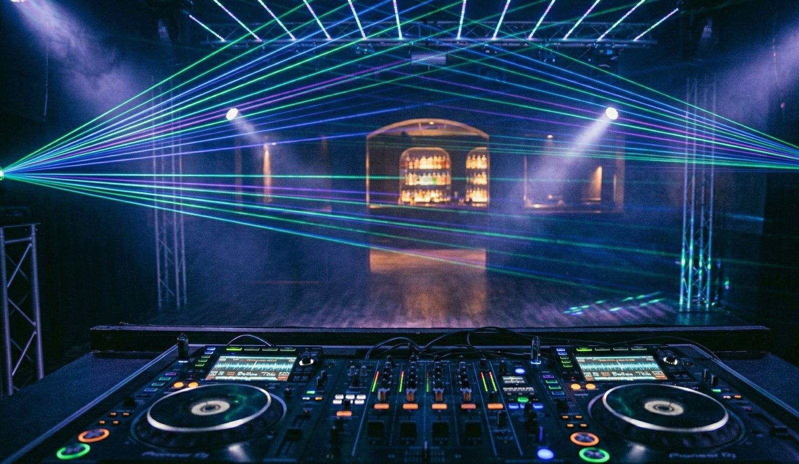 Habilidades útiles para trabajar de hostess en night clubs